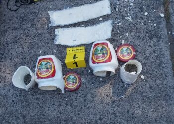 Un guatemalteco y dos salvadoreñas acusados por tráfico de droga seguirán el proceso en prisión