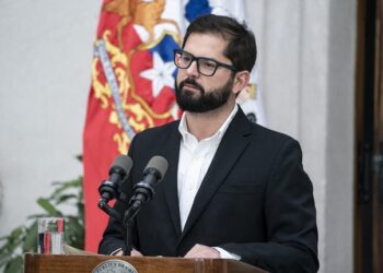 Chile llama a consultas a su embajador en Venezuela por las declaraciones negacionistas del gobierno sobre “El tren de Aragua”