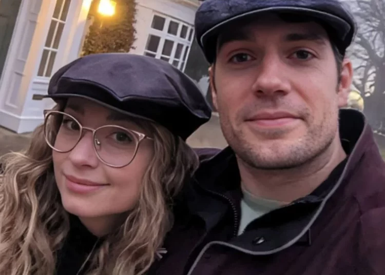 Henry Cavill será papá, así fue la peculiar manera como lo anunció