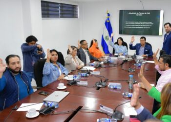 Diputados dictaminan que MAG no pague IVA por adquirir plantas de café a viveristas