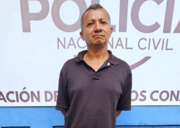 Capturan a sujeto que abría vehículos y hurtaba los equipos de sonido en Soyapango