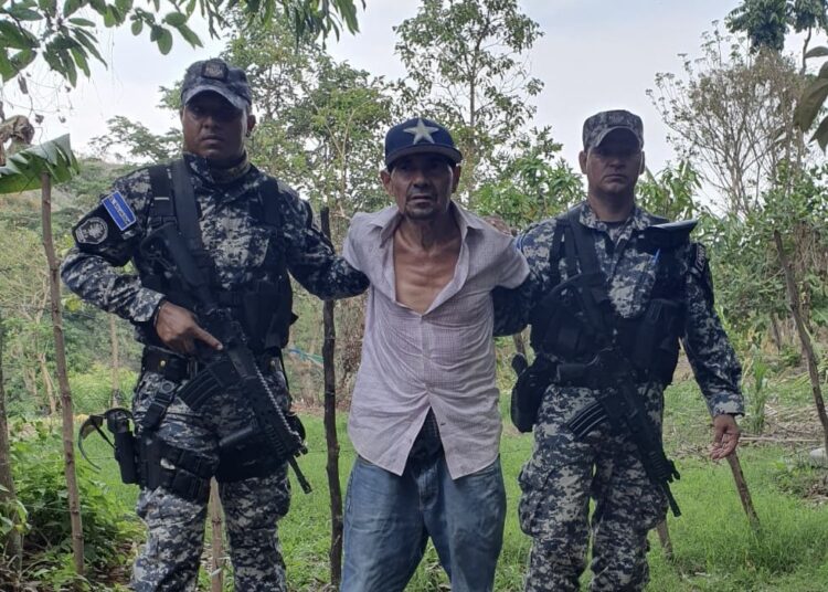 Sujeto le dispara a otro hombre mientras departían alcohol en Jutiapa