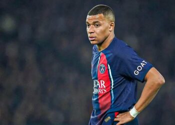 Críticas de los medios en Francia a Mbappé tras la derrota del PSG frente al Barcelona