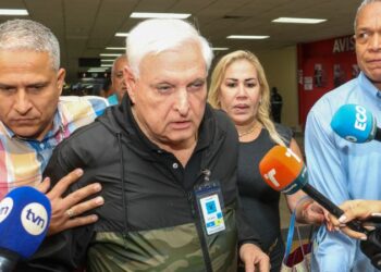 Panamá llama a su embajador en Nicaragua por caso Martinelli