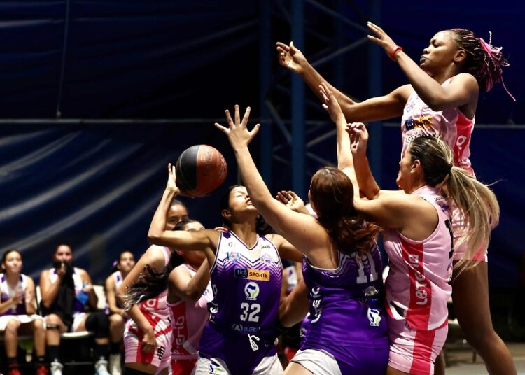 Salvadoreñas asegura un cupo en semifinales en la LMBF