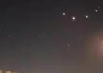 (VIDEO) Se activan las sirenas de alerta máxima en Israel; sonidos de explosiones llegan hasta Jerusalén