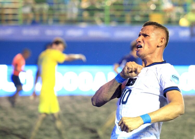 Selecciones playeras femenina y masculina mejoran en el ranking de la BSWW