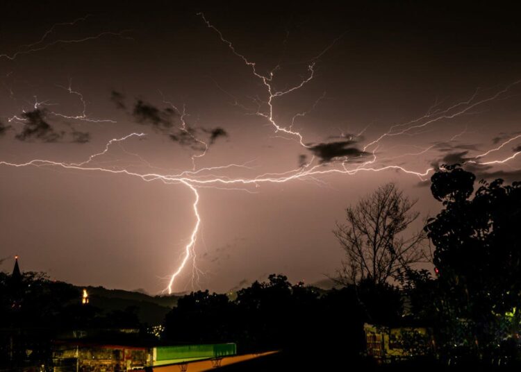 Ministerio de Medio Ambiente mantiene monitoreo durante la transición a la época de lluvia