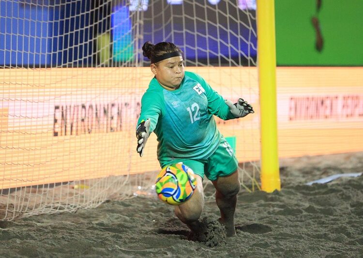 Maravilla revalida su título como Mejor Portero de El Salvador Beach Soccer Cup