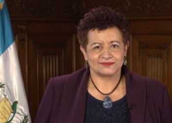 Guatemala abre investigación contra exministra de Salud por compra de vacunas Sputnik V
