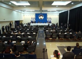 El Salvador ratifica acuerdo con el Instituto para el Crecimiento Verde que promueve el desarrollo económico