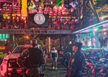 PNC busca drogas en centros de tolerancias de Soyapango