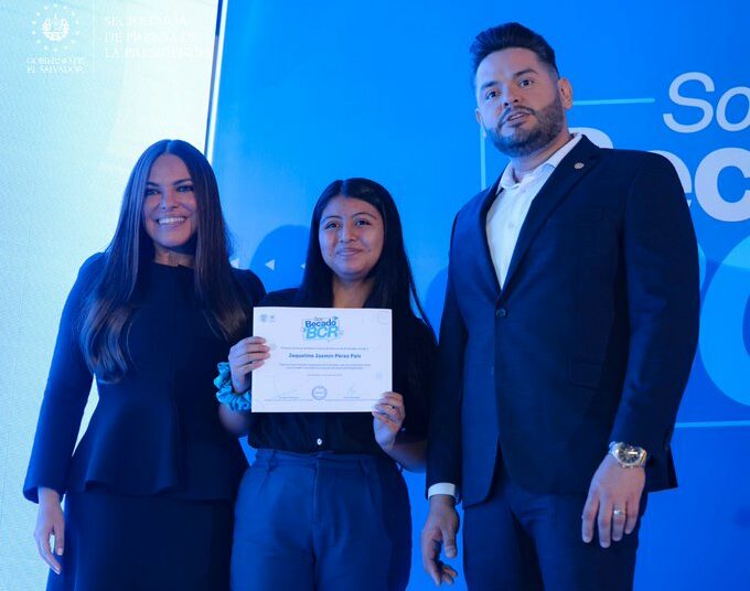Gobierno inicia programa “Soy becado BCR 2024”