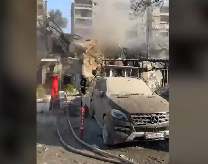 Irán asegura que embajadas israelíes “ya no son seguras en el mundo”