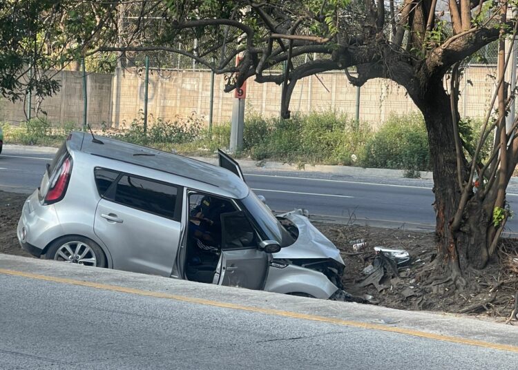 Hombre fallece en accidente de tránsito en carretera al aeropuerto Óscar Arnulfo Romero