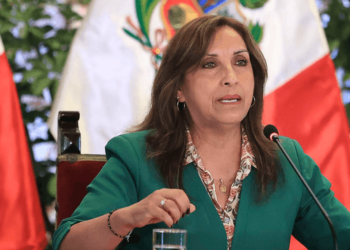 Fiscal general de Perú amplía investigación contra la presidenta Dina Boluarte por joya Cartier y depósito bancario