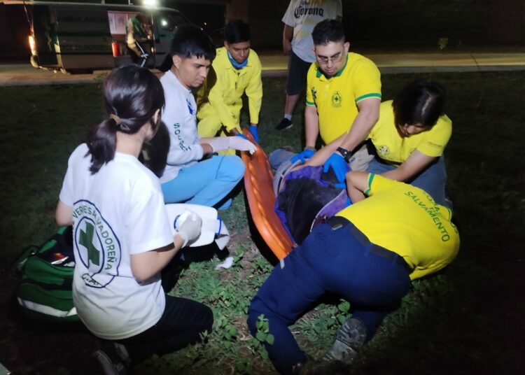 Motociclista se accidenta en redondel Integración