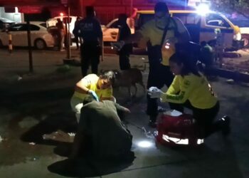 Suman cinco hombres vapuleados en el centro de San Salvador