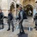 (IMÁGENES FUERTES) Un turista turco atacó con cuchillo a un oficial de policía en Jerusalén