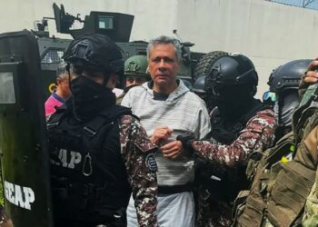 Jorge Glas fue trasladado al Hospital Militar por una supuesta sobredosis de medicamentos