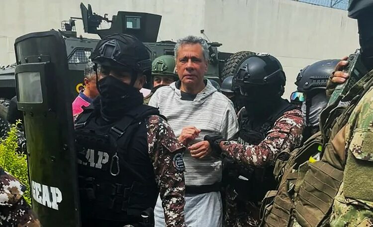 Jorge Glas fue trasladado al Hospital Militar por una supuesta sobredosis de medicamentos