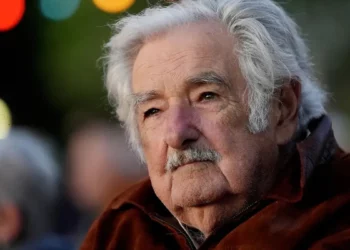 El ex presidente uruguayo José Mujica anunció que tiene un tumor en el esófago