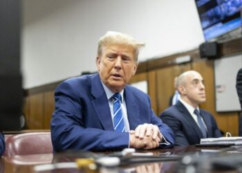 La defensa del Donald Trump volvió a interrogar al ex editor del National Enquirer