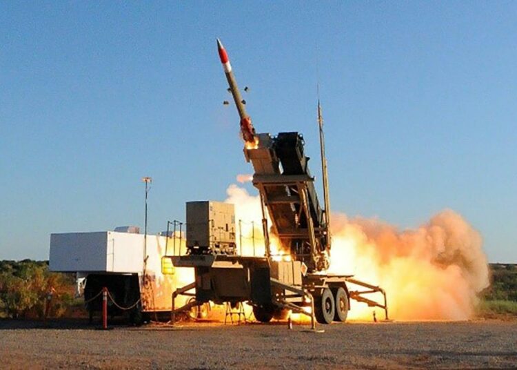 La OTAN acuerda enviar a Ucrania más equipos antiaéreos