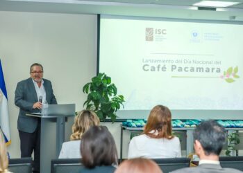 Casa Presidencial acepta renuncia del ministro de Agricultura, Óscar Guardado