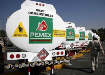 Caen utilidades de PEMX y de CFE de México
