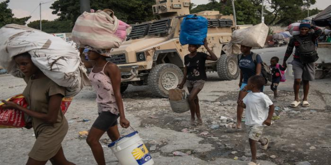 Más de 50.000 personas huyen de Puerto Príncipe en tres semanas – Diario La  Página
