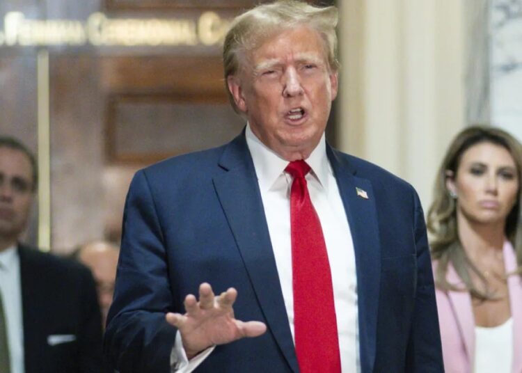 Donald Trump pagó la fianza de 175 millones de dólares en su juicio por fraude en Nueva York y evitó el embargo