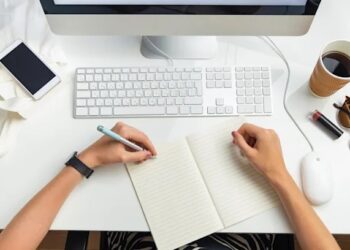 Raras variantes genéticas serían el origen de los zurdos