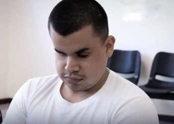 Enjuician a falso inversionista en criptomonedas que estafó a 17 personas