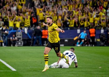 El Dortmund sorprende a un discreto PSG y toma ventaja para la vuelta