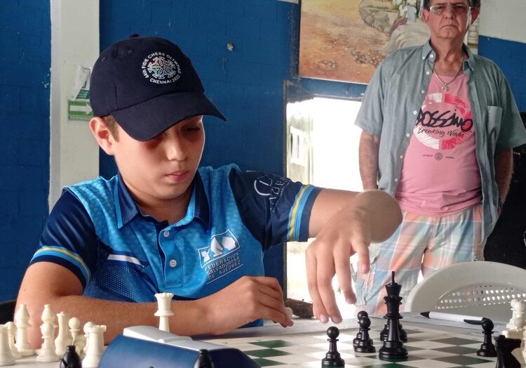 Santiago Guevara se corona en el Open de Categoría Superior 2024