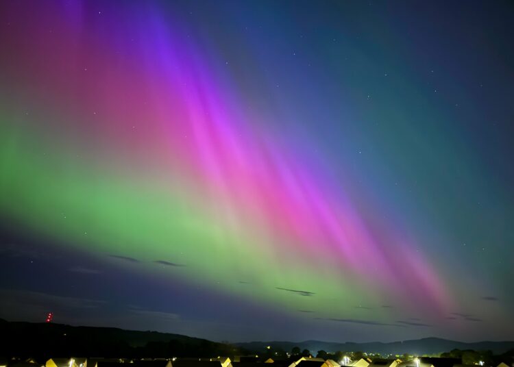 Tormenta solar «extrema» deja espectaculares auroras polares