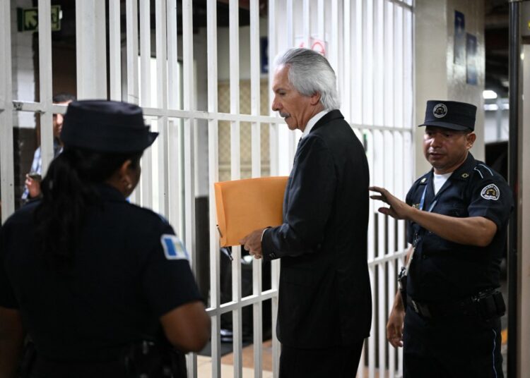 Otorgan libertad condicional a periodista Rubén Zamora en Guatemala