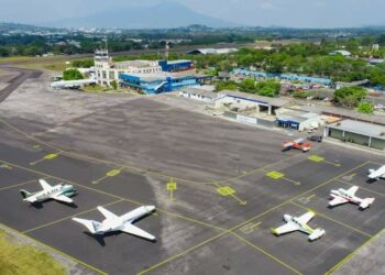 El Salvador se convierte en el único país de CA con dos aeropuertos internacionales certificados