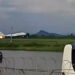 (VIDEO) Un Boeing de la aerolínea Garuda Indonesia aterriza de emergencia tras incendiarse uno de sus motores
