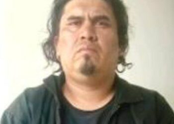 Detienen en flagrancia a motociclista que transportaba varias porciones de droga