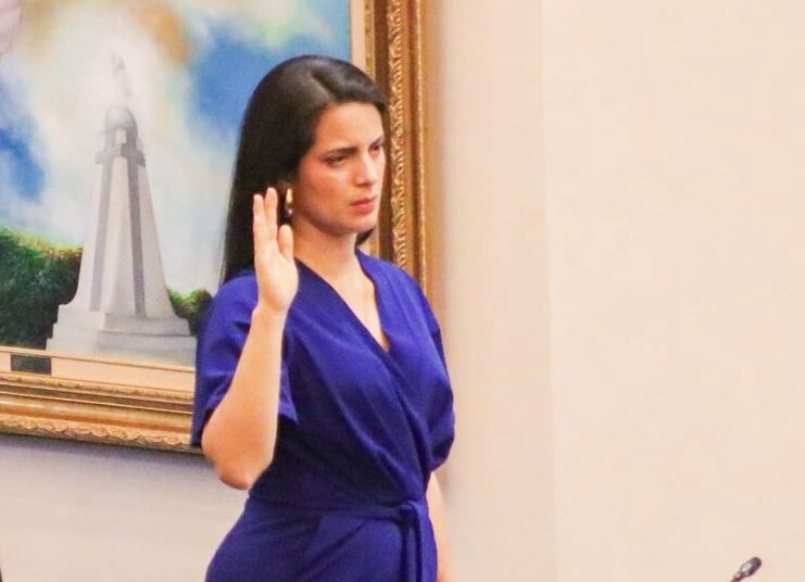 Arena califica de “incongruente” a Claudia Ortiz por apoyar la elección de dos miembros de la Junta Directiva