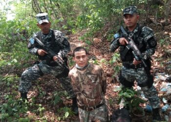 Arrestan a pandillero que se escondía en una montaña de Chapeltique, San Miguel