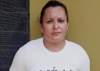 Arrestan a mujer que extorsionaba semanalmente los negocios de Atiquizaya