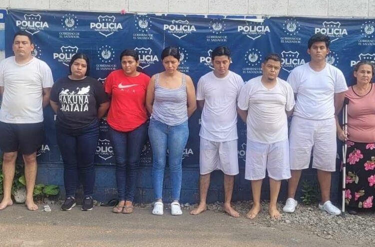 Capturan a 12 delincuentes que extorsionaban y estafaban en Sonsonate 