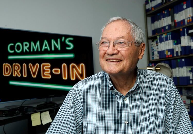 Fallece Roger Corman el legendario rey del cine B