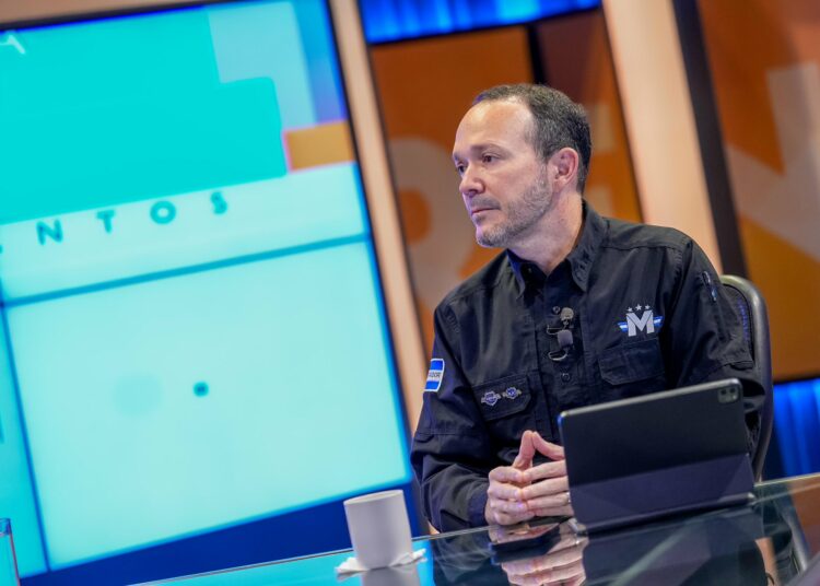 Ministro de Seguridad comparte logros obtenidos en el presente quinquenio