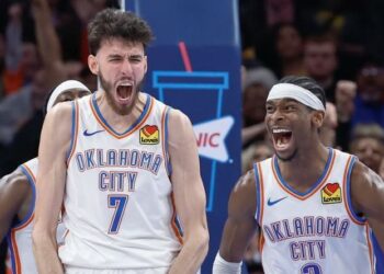 Thunder se repone a defensiva de Mavericks para igualar 2-2 la serie, al ganar 100-96 en Dallas