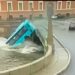 VIDEOS: Varios muertos tras caer un autobús con pasajeros en un río en Rusia