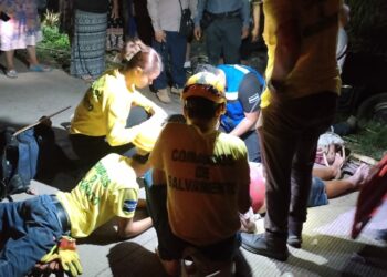 Accidente de tránsito deja una persona muerta y once más con lesiones en carretera a Acajutla